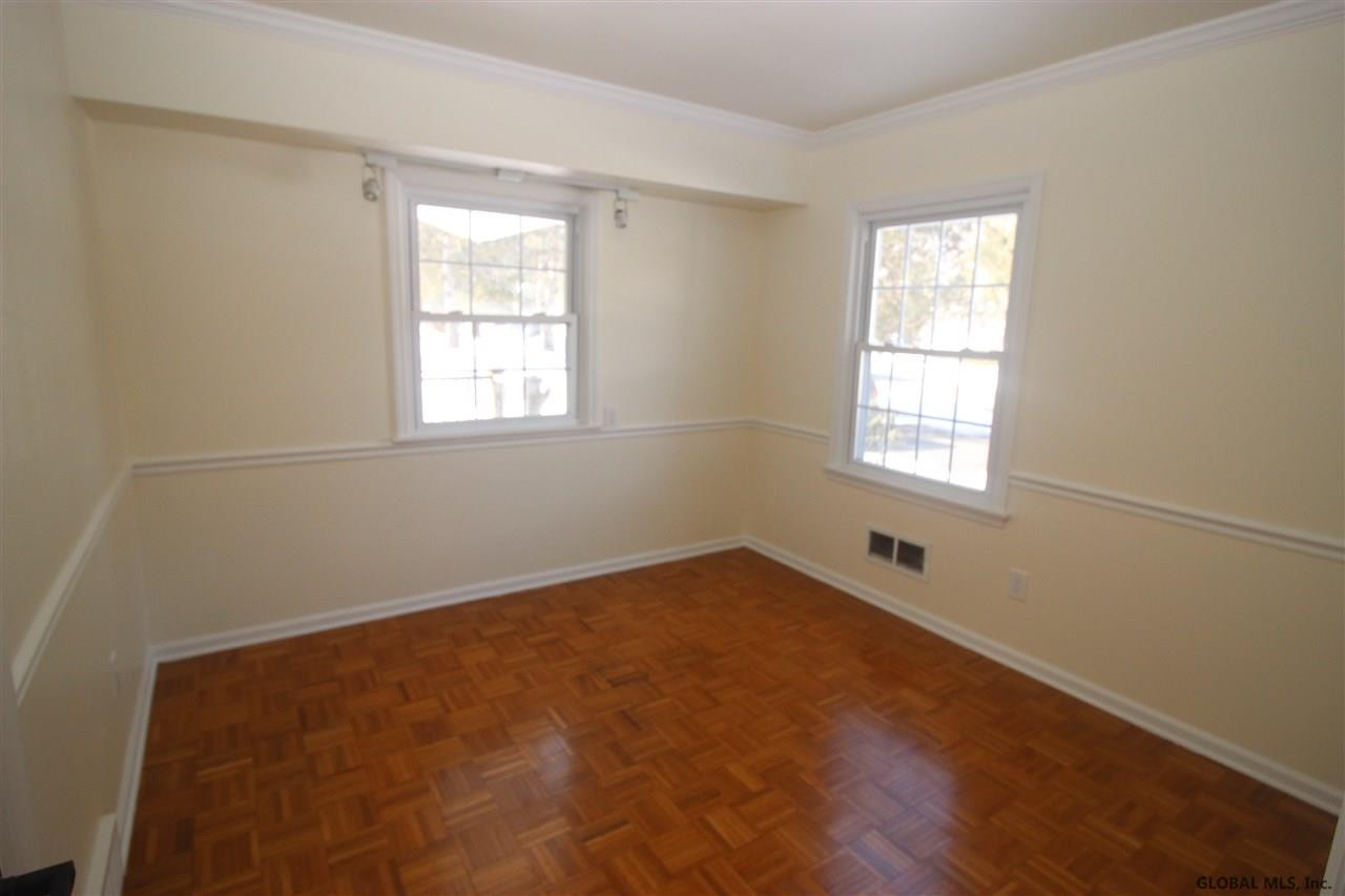 2378 Cayuga Road Niskayuna, NY 12309 - Photo 12 of 30 Photo 12