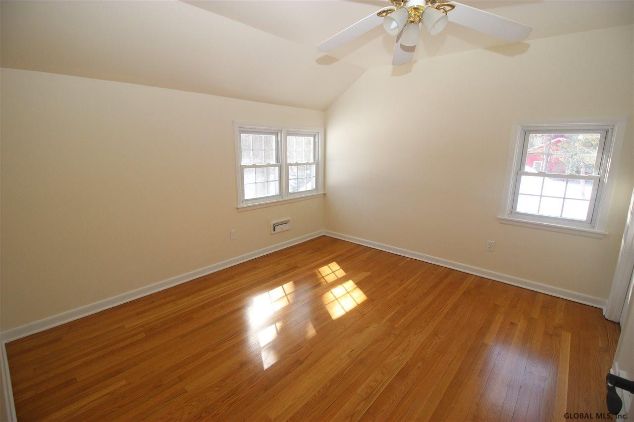 2378 Cayuga Road Niskayuna, NY 12309 - Photo 21 of 30 Photo 21