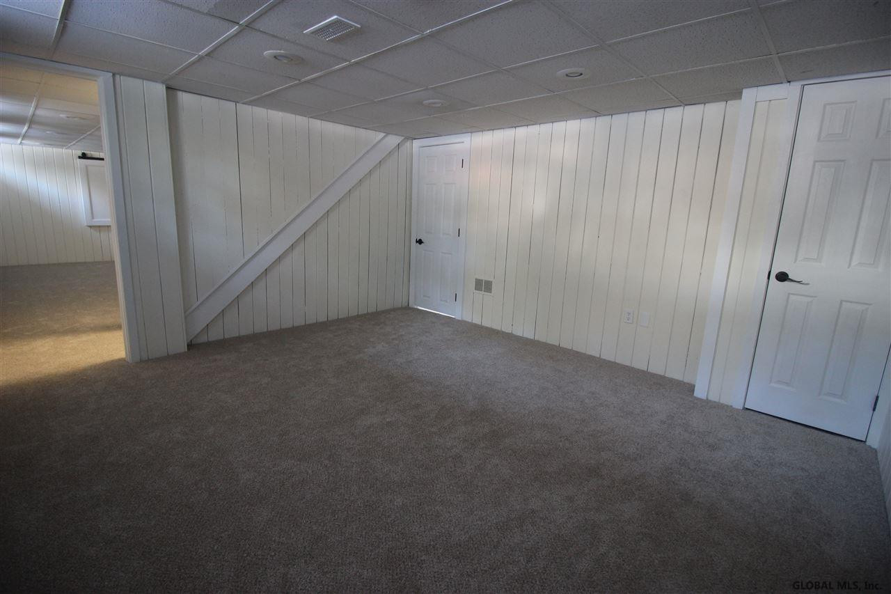 2378 Cayuga Road Niskayuna, NY 12309 - Photo 28 of 30 Photo 28