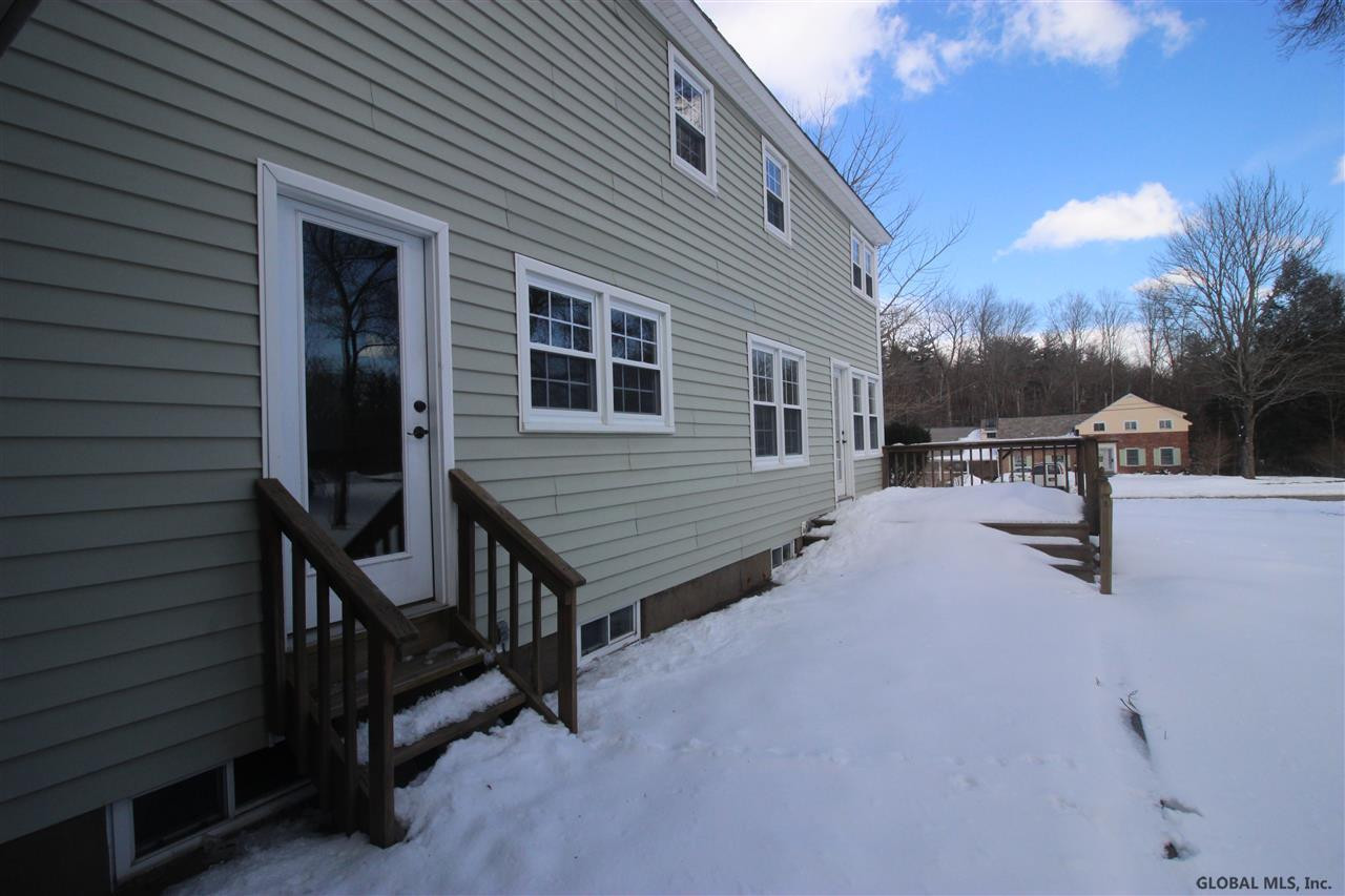 2378 Cayuga Road Niskayuna, NY 12309 - Photo 5 of 30 Photo 5