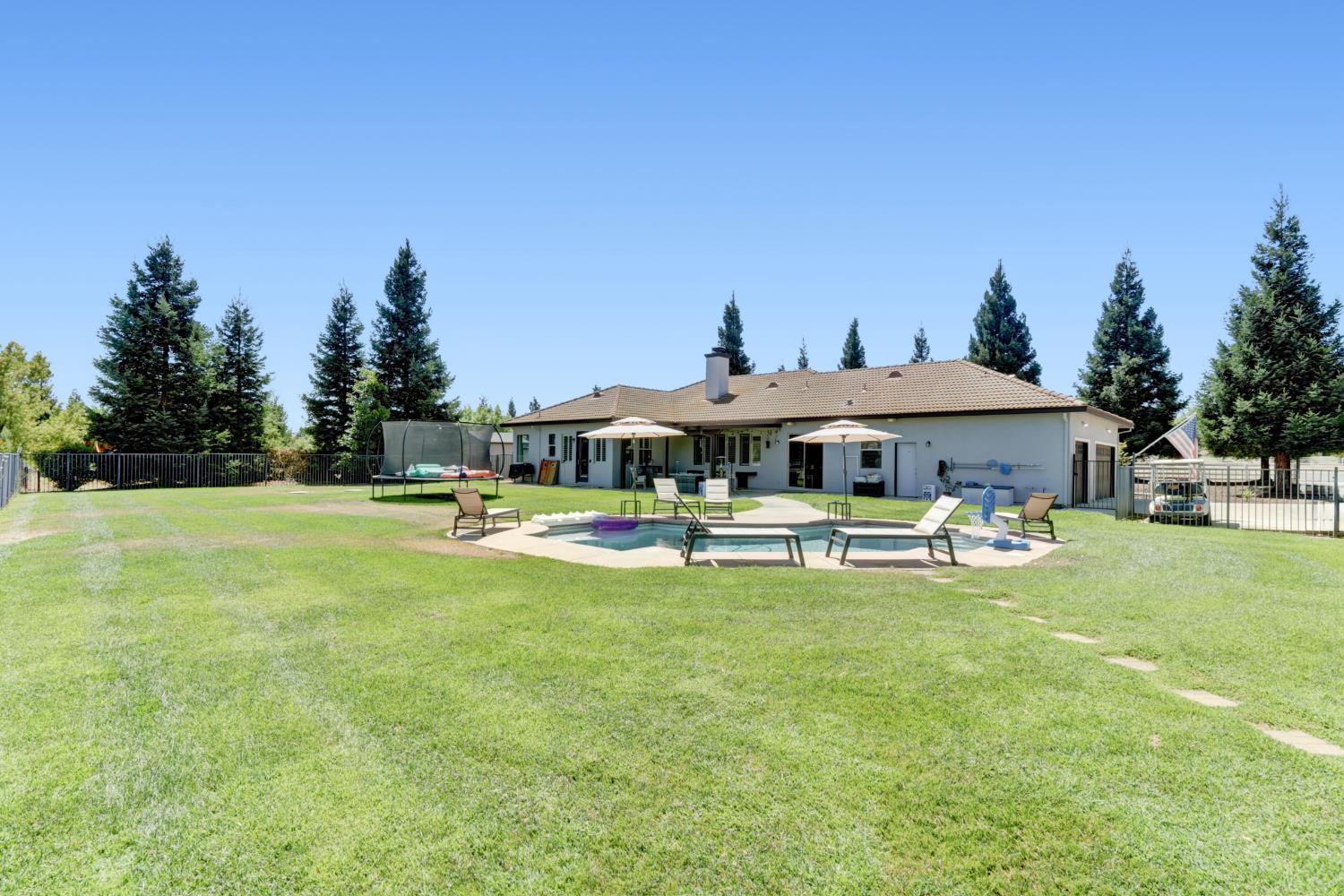 9595 Stablegate Road Wilton, CA 95693 - Photo 48 of 63 Gallery Image 48