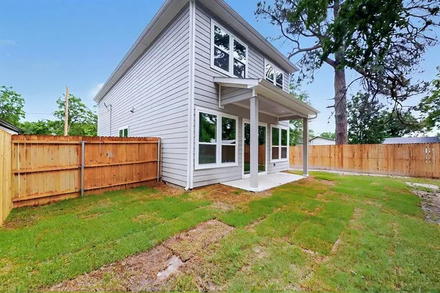 $2,200 | 417 Martin Luther King Jr Drive, Sulphur Springs, TX 75482