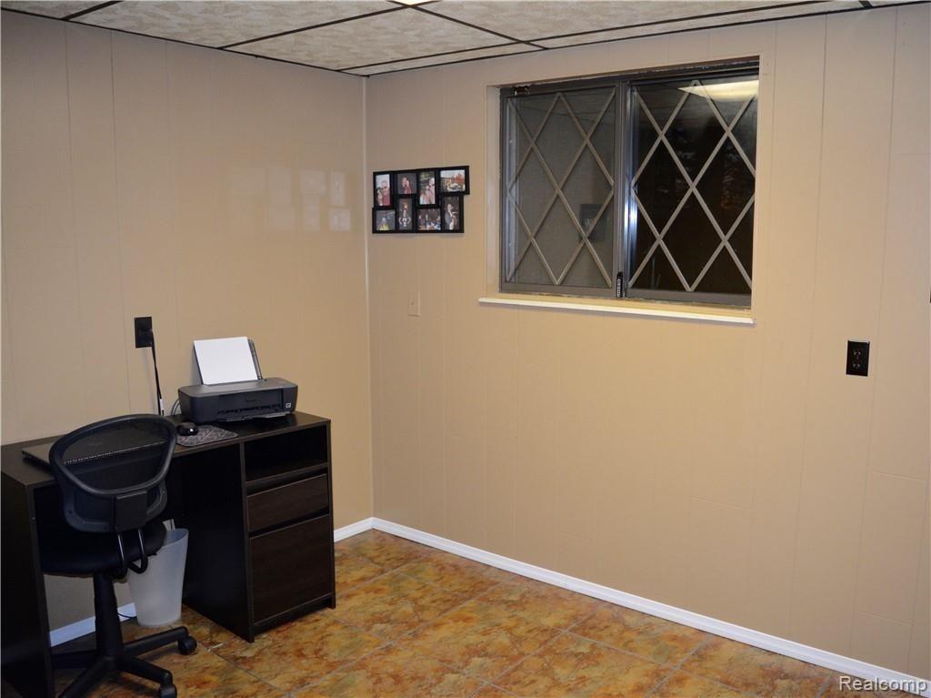 10345 South Block Road Birch Run, MI 48415 - Photo 23 of 54 4th Bedroom/Office