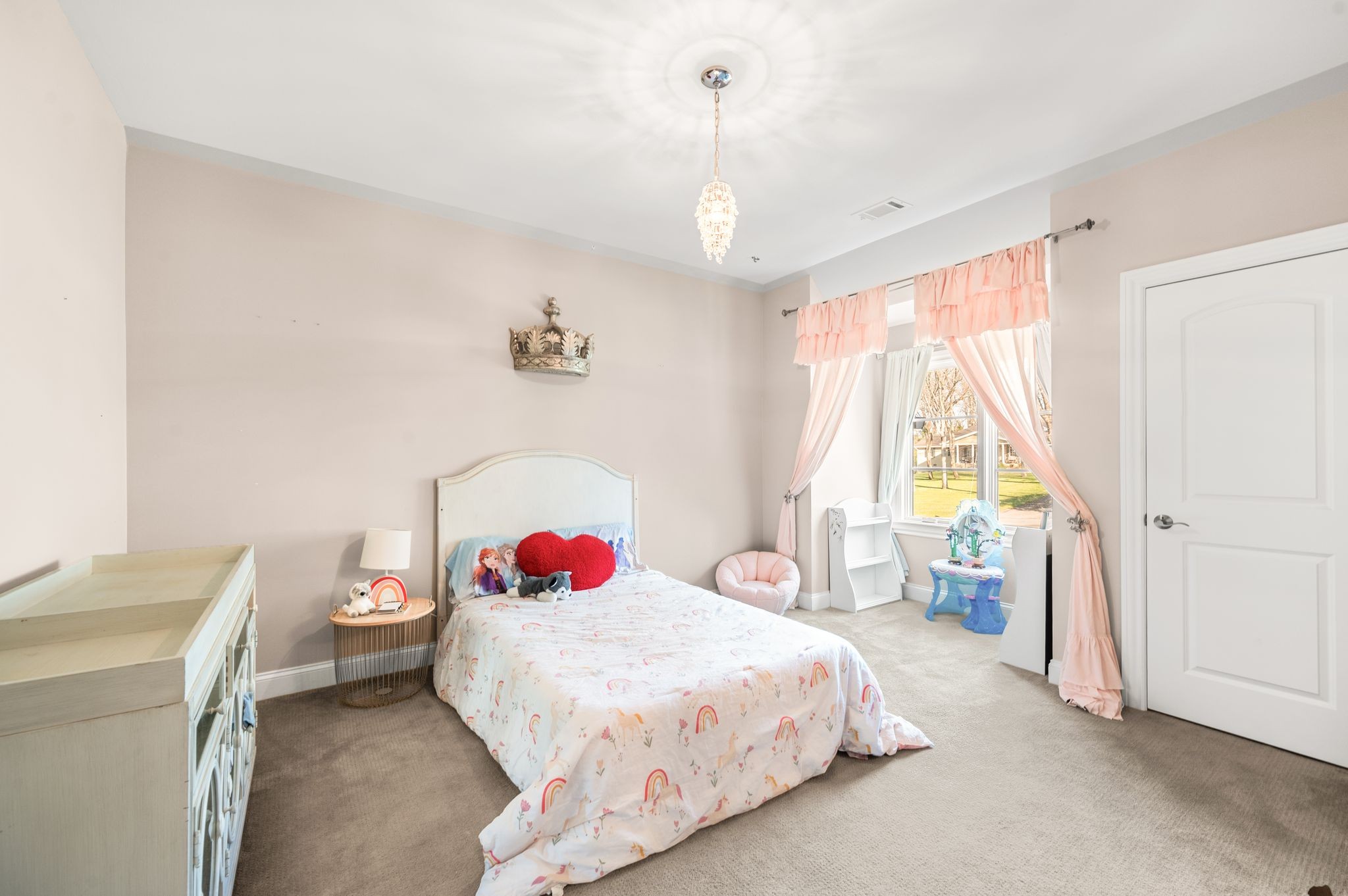 3509 Trimble Road Nashville, TN 37215 - Photo 51 of 80 a spacious bedroom with a bed and a window