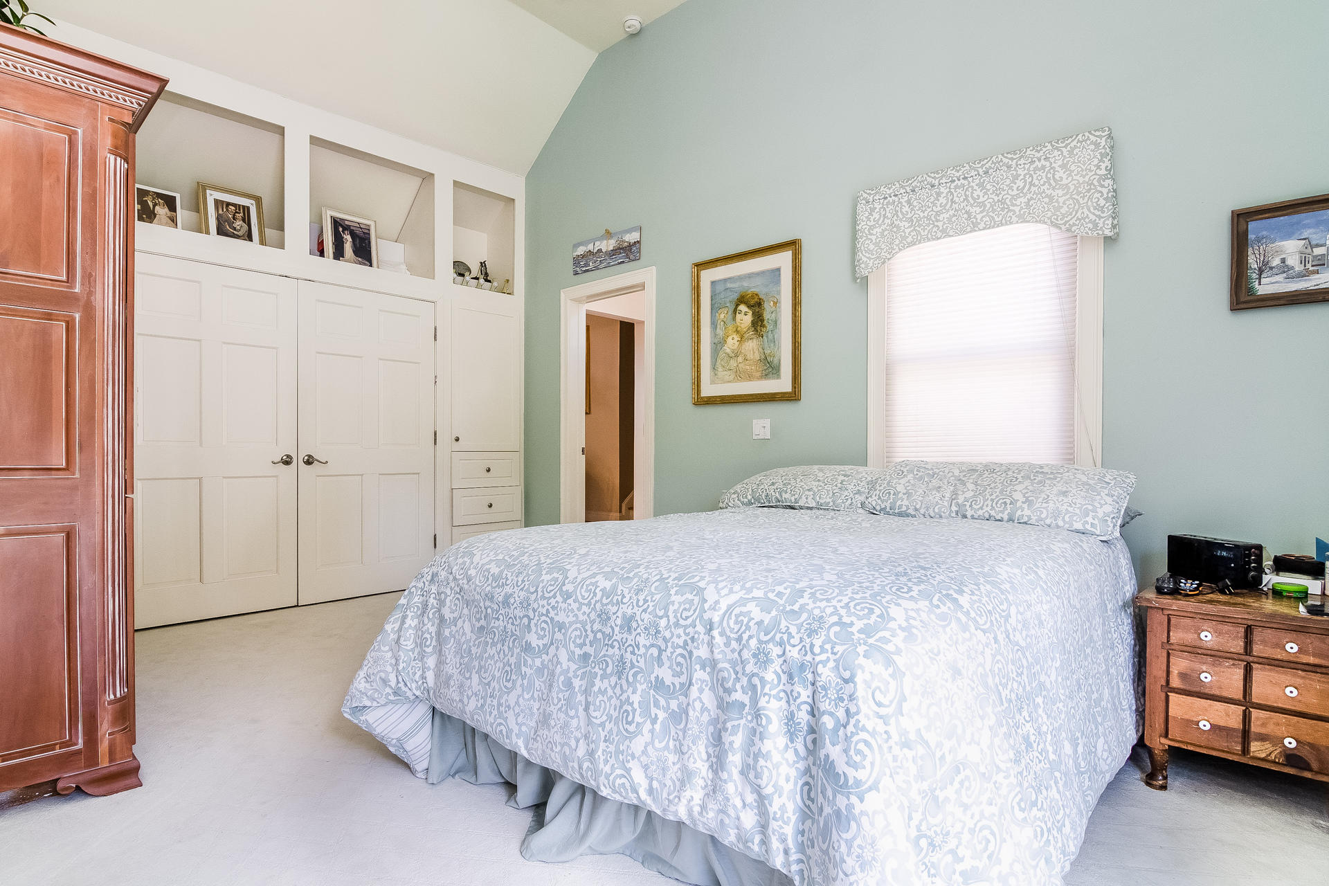 568 Santuit Road Cotuit, MA 02635 - Photo 19 of 30 a bedroom with a bed and a window