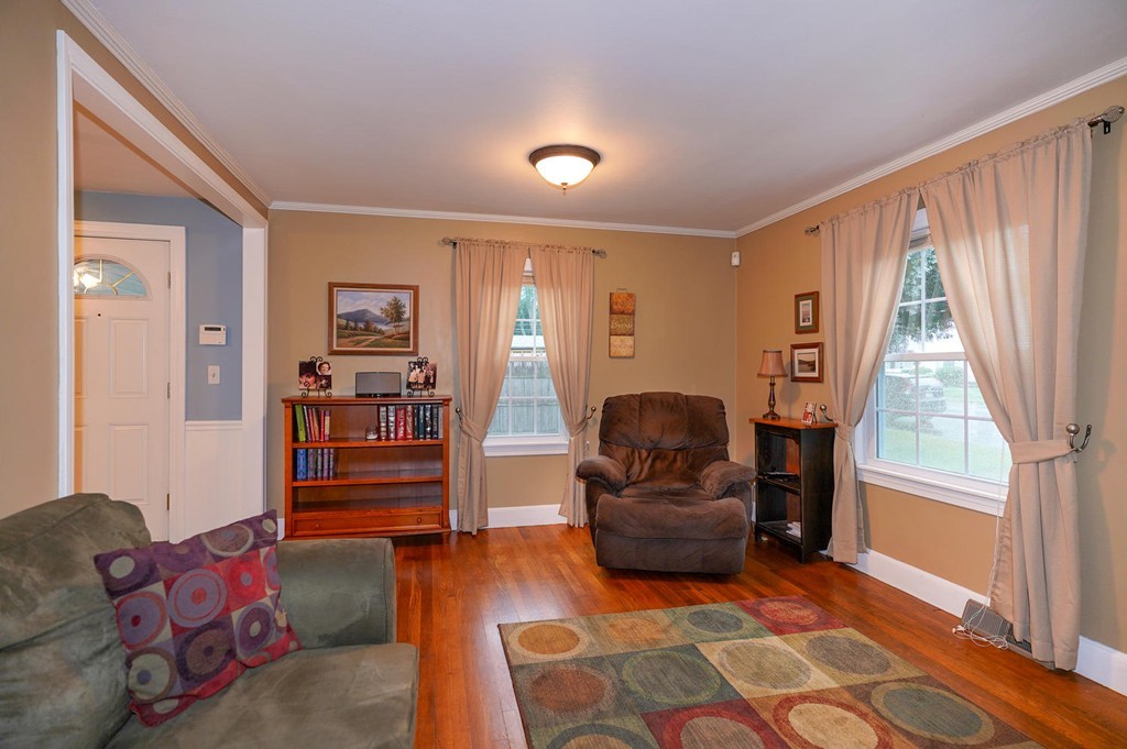 2 Mayfield Road Auburn, MA 01501 - Photo 11 of 19 Gallery Image 11