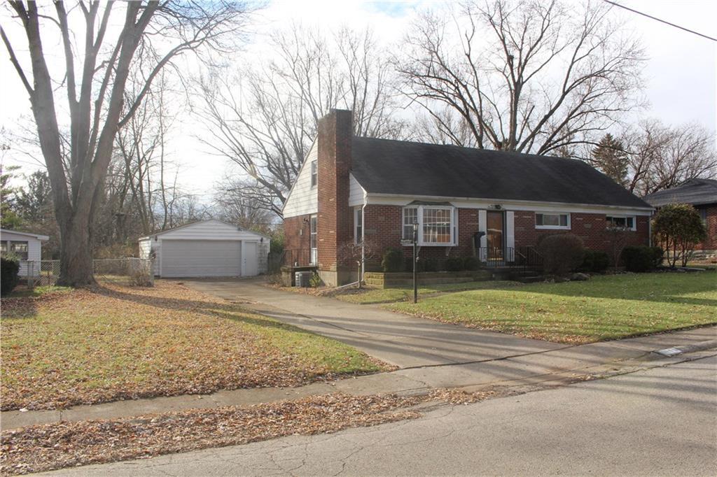 1111 Robin Road Springfield, OH 45503 - Photo 3 of 48