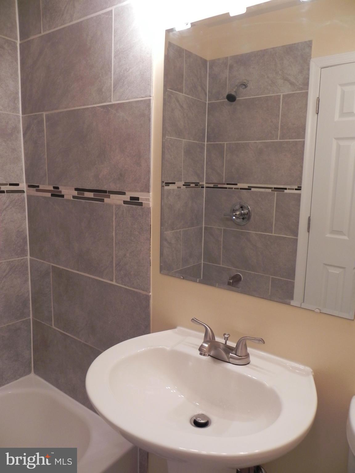 7851 Burnside Road Landover, MD 20785 - Photo 14 of 21 Bath