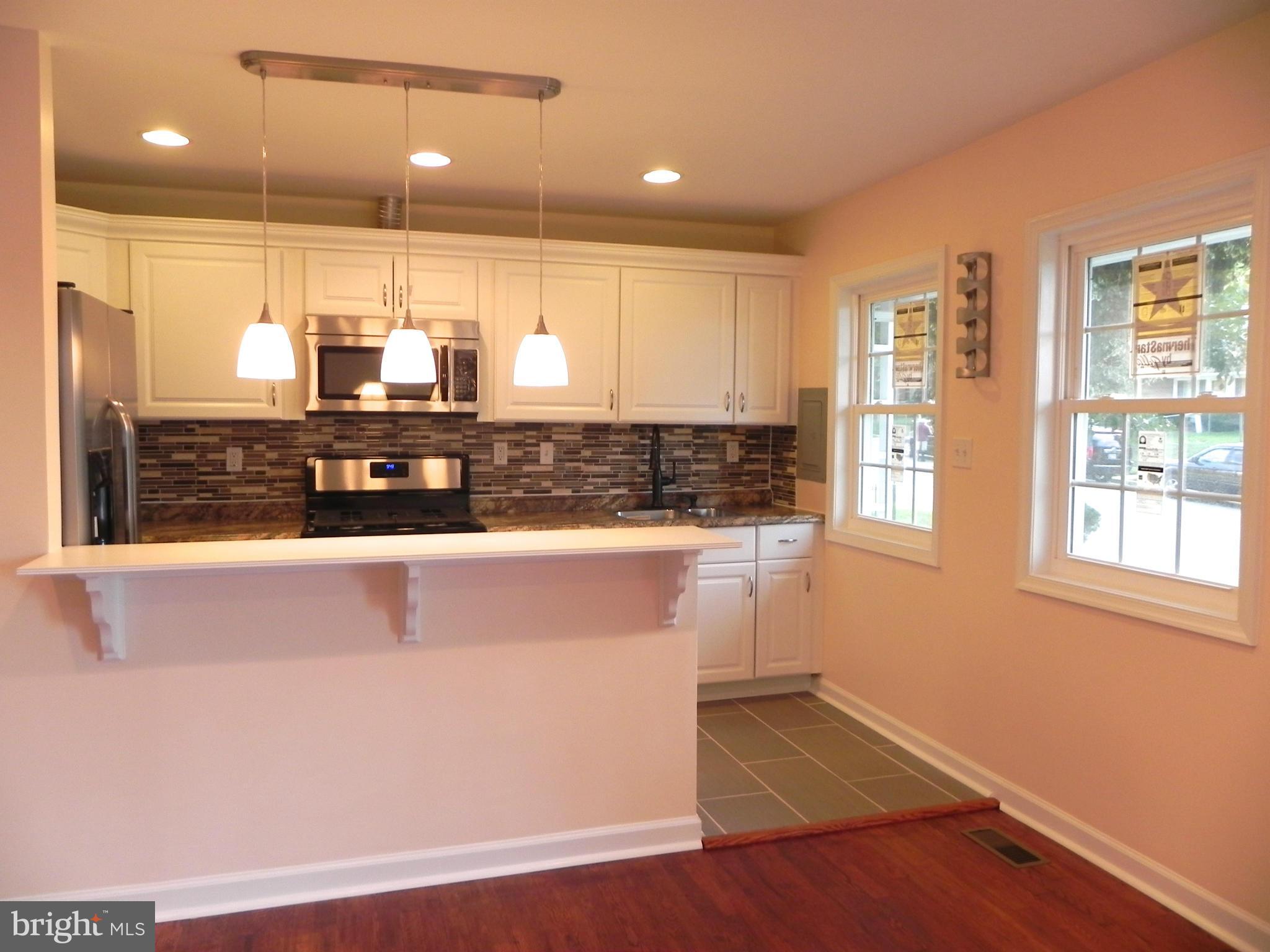 7851 Burnside Road Landover, MD 20785 - Photo 5 of 21 Interior (General)