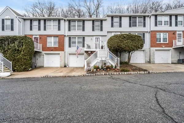 $315,000 | 29 Cambridge East, Oxford, NJ 07863