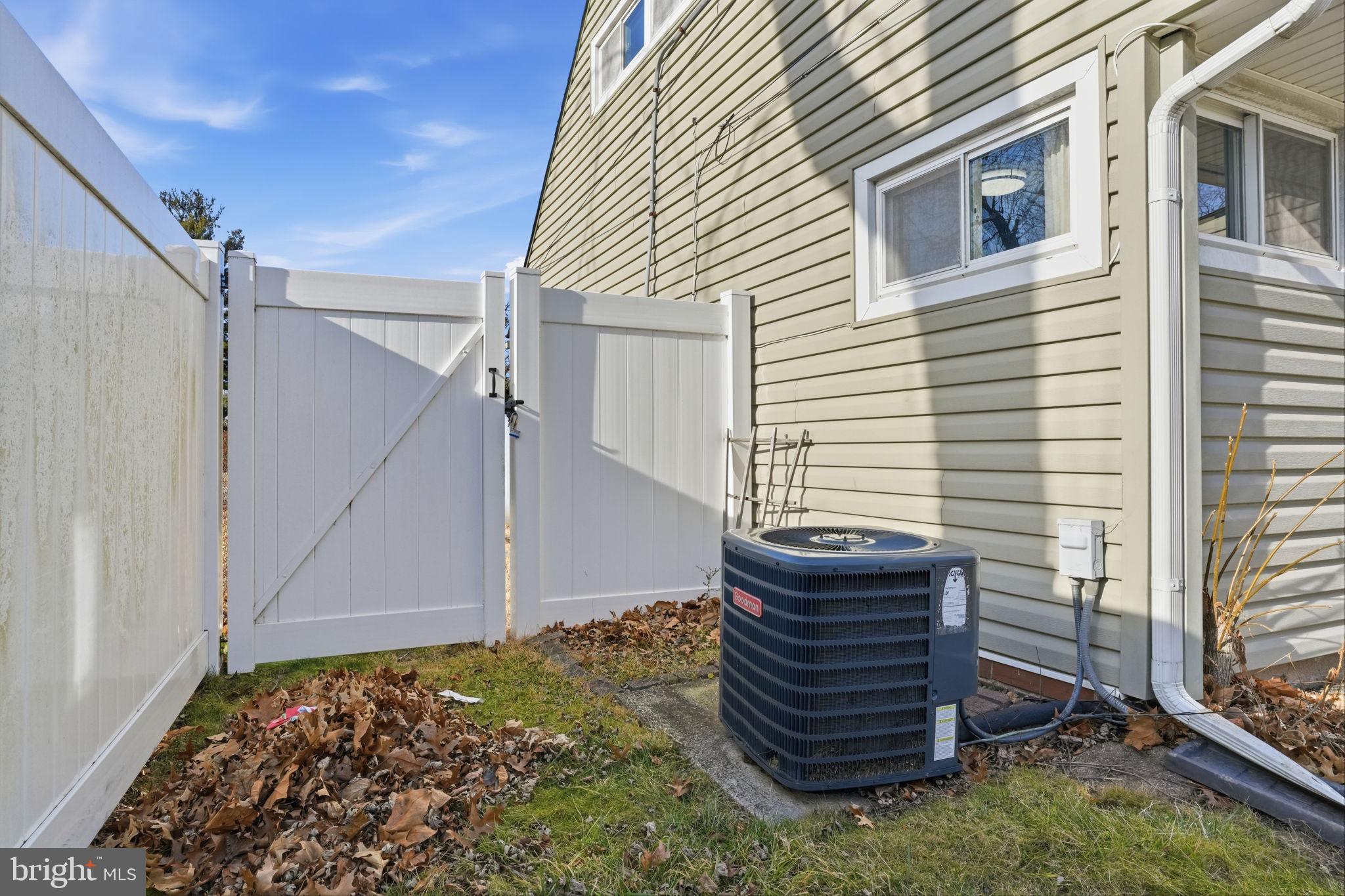118 Wildflower Road Levittown, PA 19057 - Photo 13 of 35 Gallery Image 13