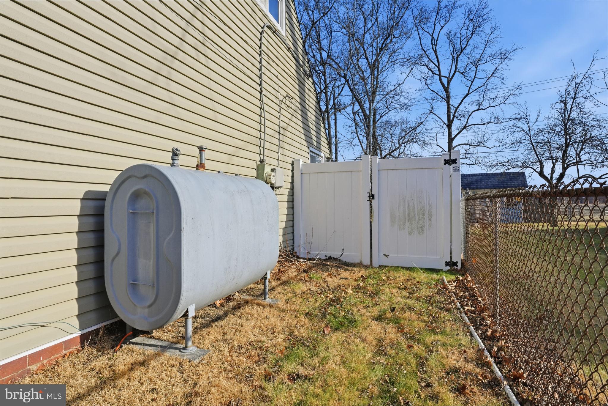 118 Wildflower Road Levittown, PA 19057 - Photo 14 of 35 Gallery Image 14