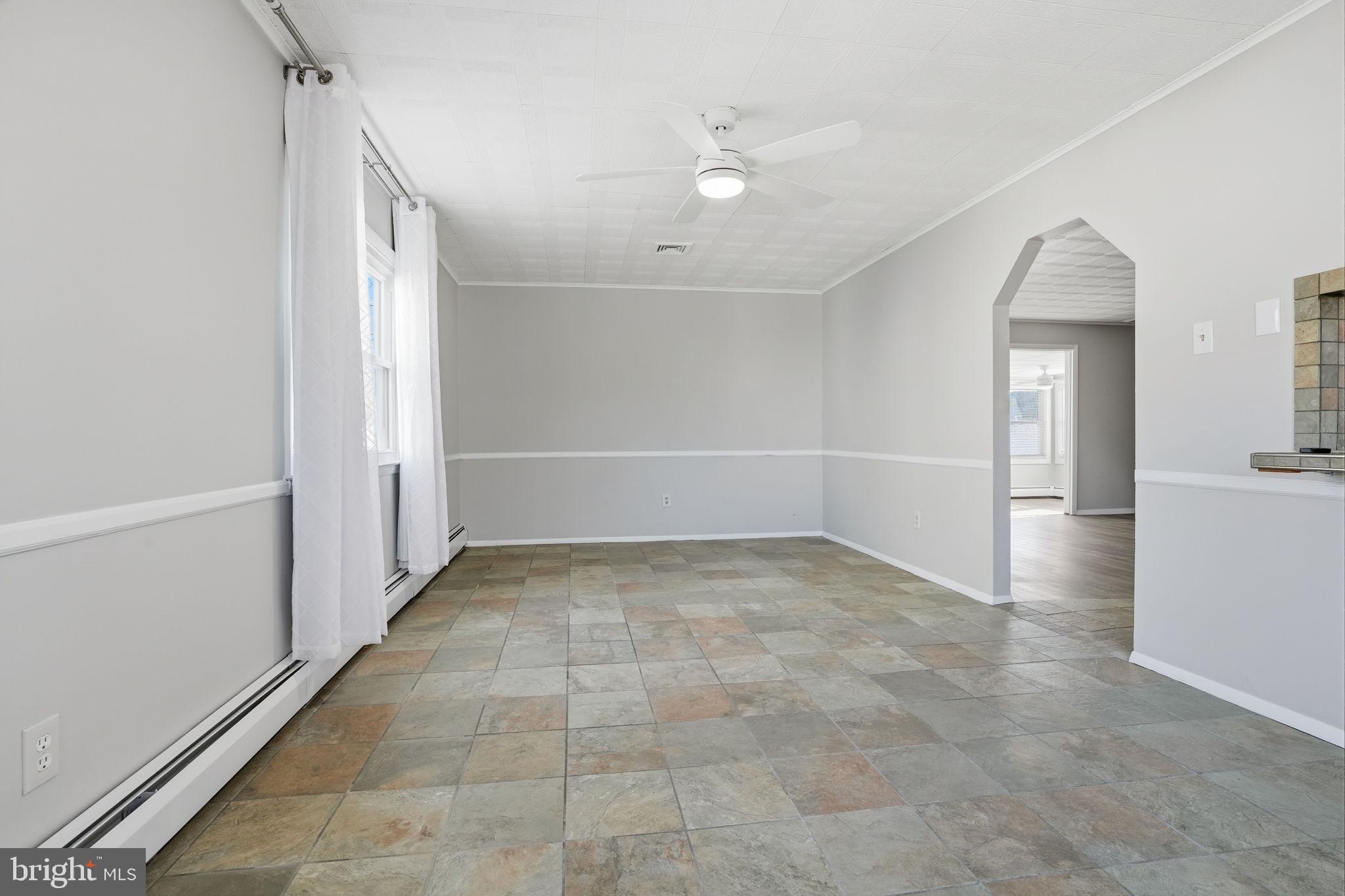 118 Wildflower Road Levittown, PA 19057 - Photo 17 of 35 Gallery Image 17