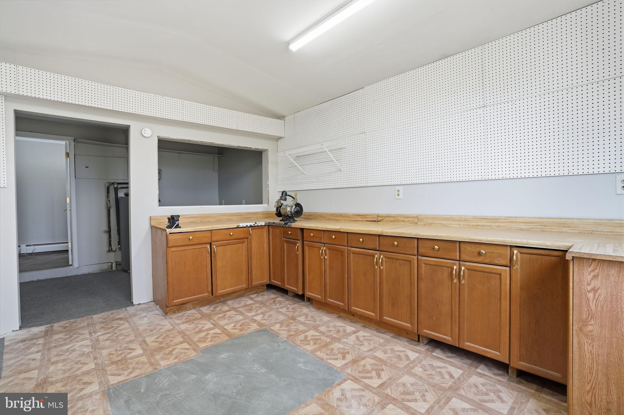 118 Wildflower Road Levittown, PA 19057 - Photo 24 of 35 Gallery Image 24