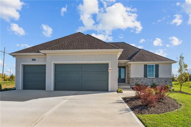 $999,900 | 10303 West 151st Terrace, Overland Park, KS 66221