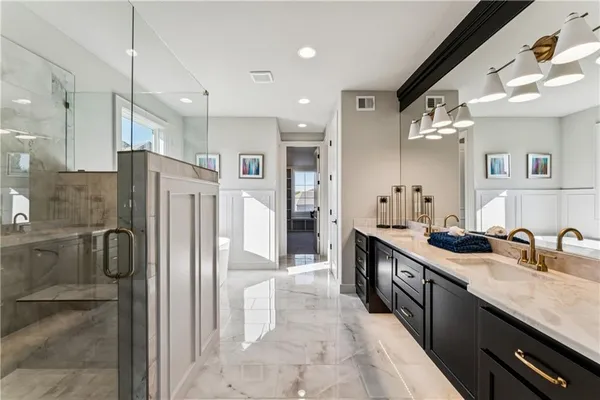 $999,900 | 10303 West 151st Terrace, Overland Park, KS 66221