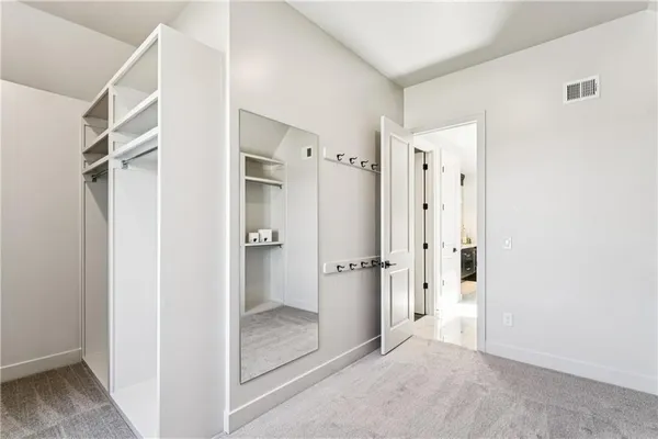 $999,900 | 10303 West 151st Terrace, Overland Park, KS 66221