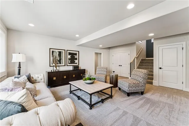 $999,900 | 10303 West 151st Terrace, Overland Park, KS 66221