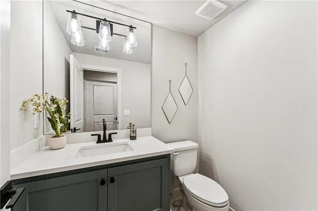 $999,900 | 10303 West 151st Terrace, Overland Park, KS 66221