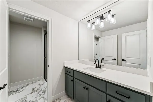 $999,900 | 10303 West 151st Terrace, Overland Park, KS 66221