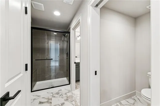 $999,900 | 10303 West 151st Terrace, Overland Park, KS 66221