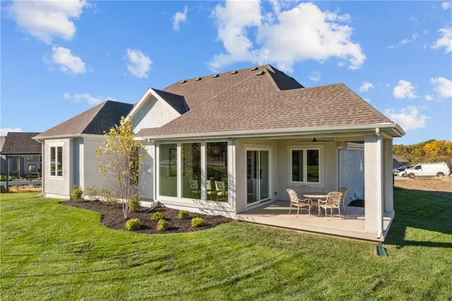 $999,900 | 10303 West 151st Terrace, Overland Park, KS 66221