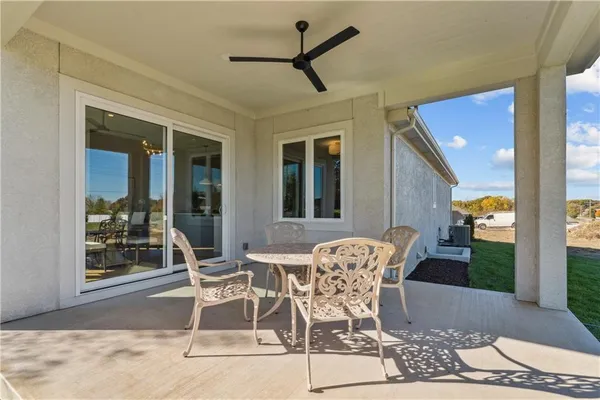 $999,900 | 10303 West 151st Terrace, Overland Park, KS 66221