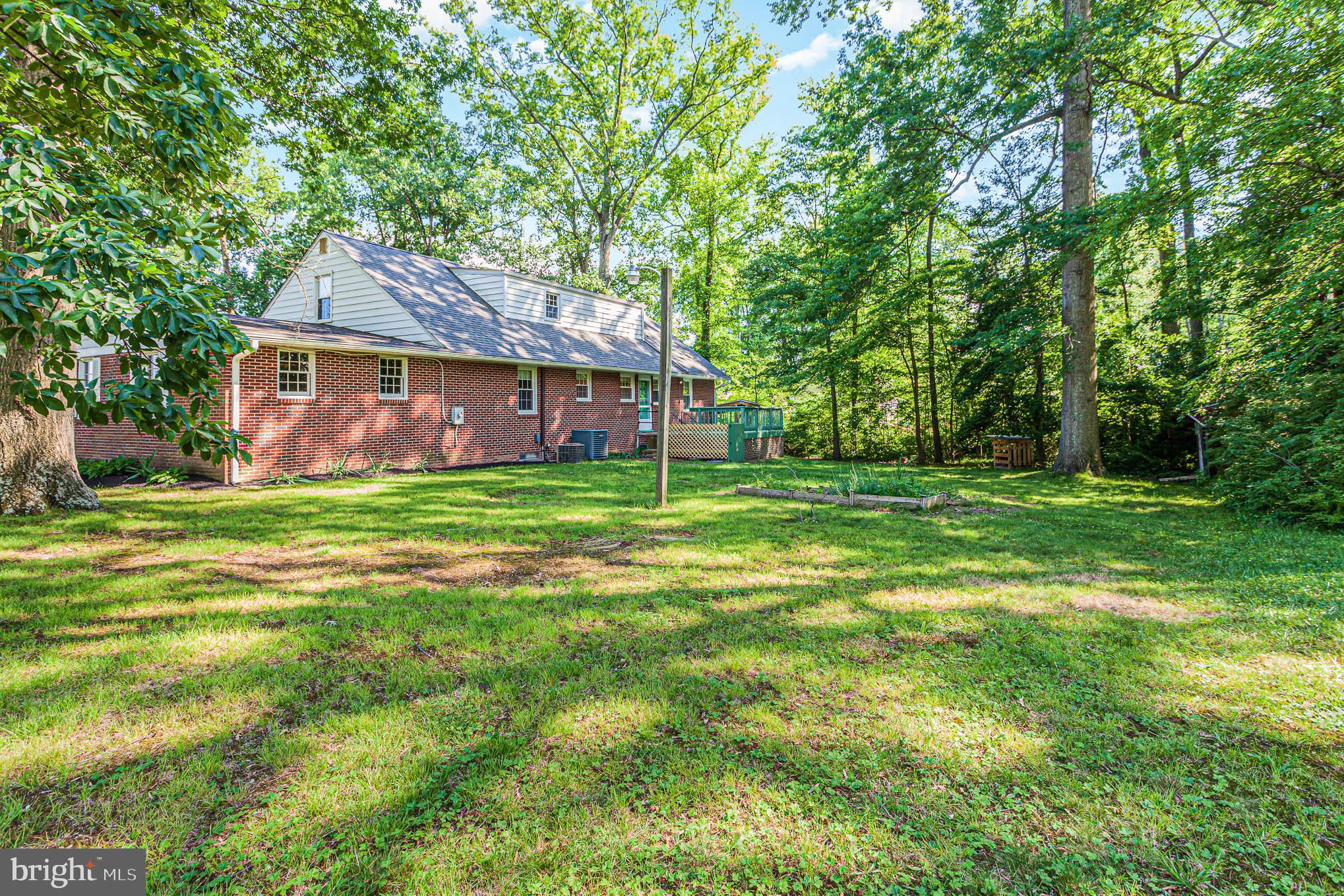 60 Paradise Road Aberdeen, MD 21001 - Photo 8 of 58 Big yard