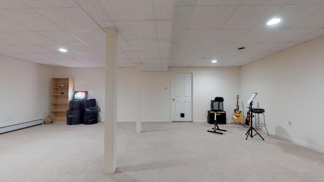 140 Crawford Road Chester, NH 03036 - Photo 28 of 35