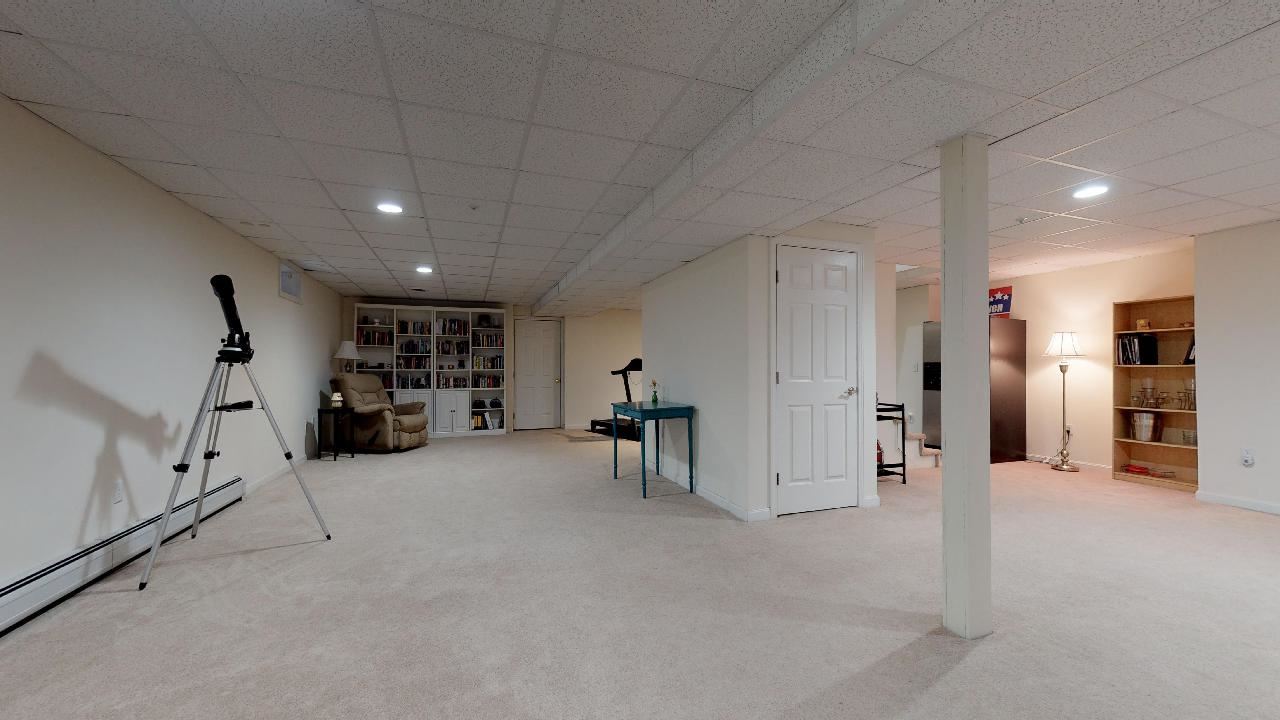 140 Crawford Road Chester, NH 03036 - Photo 29 of 35