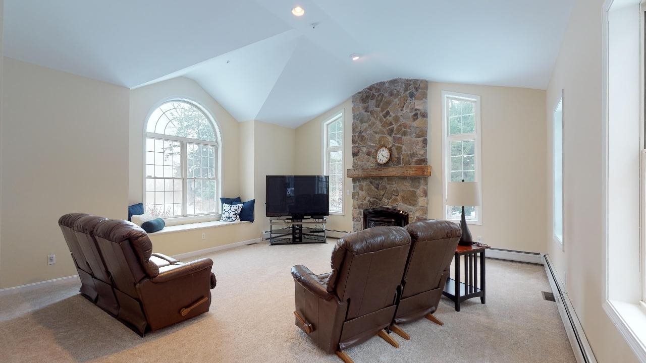 140 Crawford Road Chester, NH 03036 - Photo 8 of 35