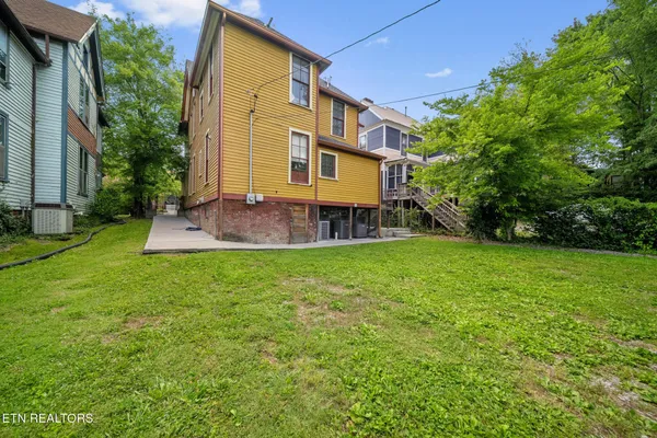 $1,100,000 | 808 North 4th Avenue, Knoxville, TN 37917