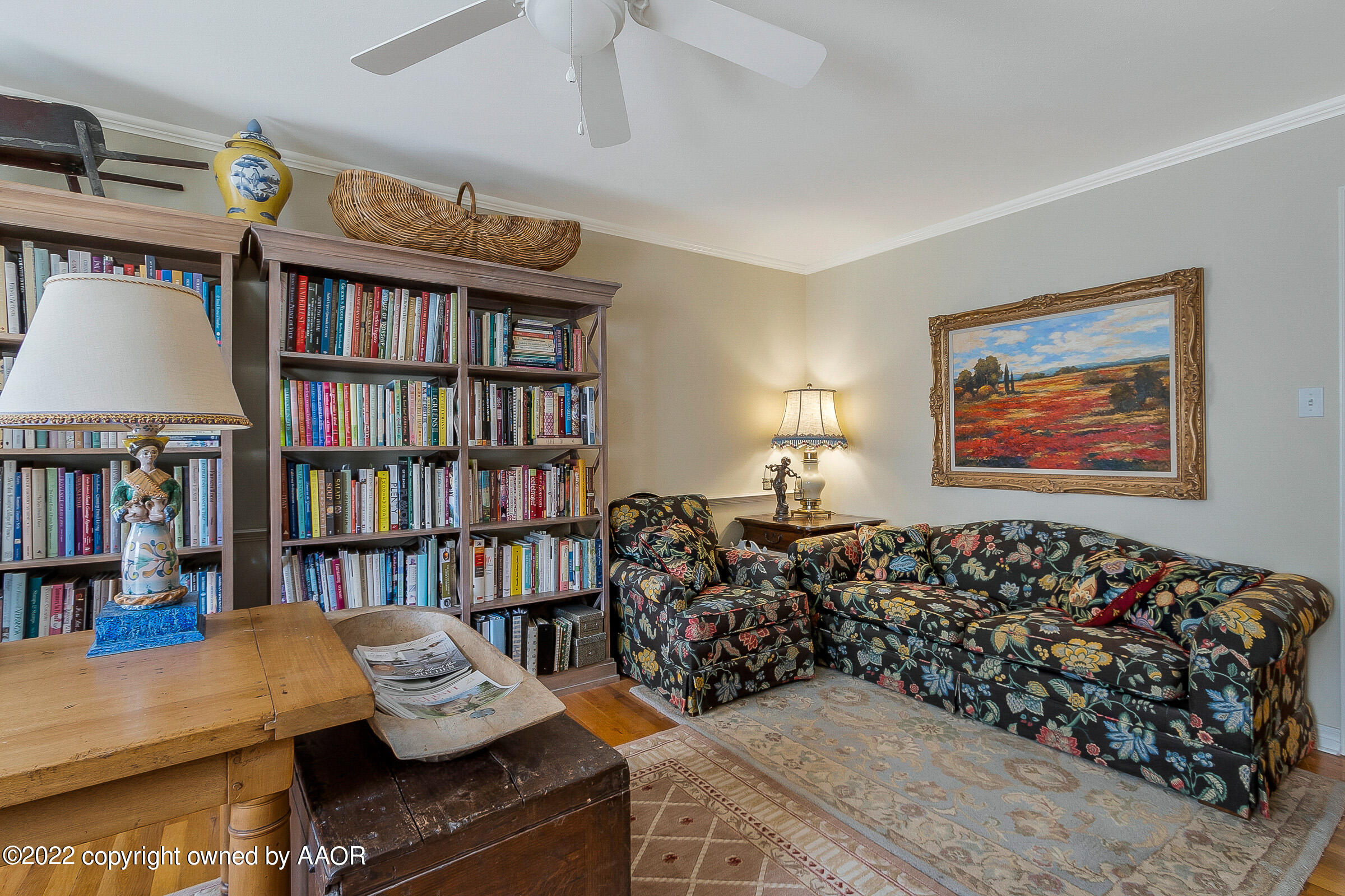 1601 South Austin Street Amarillo, TX 79102 - Photo 29 of 46 a bed room with a bed and a book shelf