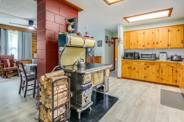 93 Lone Pine Road North Waterboro, ME 04061 - Photo 7 of 21 93 open kitchen stove