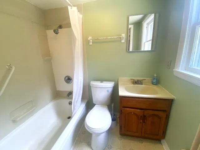 $15,600 | 1140 Vestal Avenue, Unit 1 SOUTH, Binghamton, NY 13903