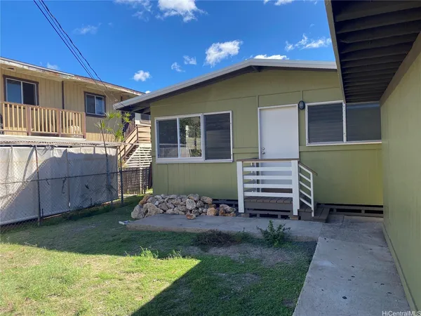 $3,000 | 87-125 Kakalena Street, Waianae, HI 96792