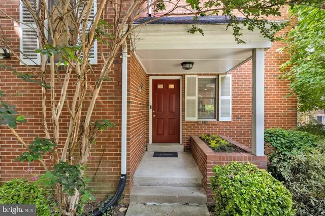 $3,199 | 10855 Lockwood Drive, Silver Spring, MD 20901