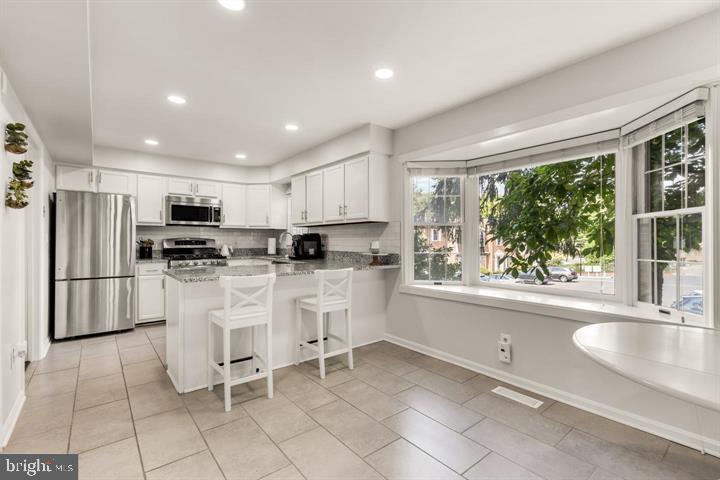 10855 Lockwood Drive Silver Spring, MD 20901 - Photo 7 of 38