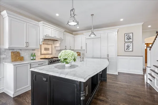 $2,299,000 | 1148 Isabella Street, Wilmette, IL 60091
