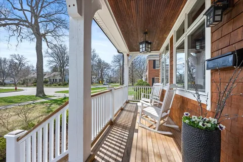 $2,299,000 | 1148 Isabella Street, Wilmette, IL 60091