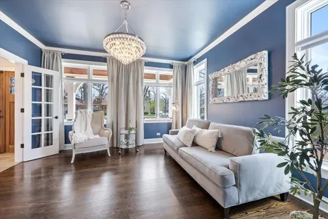 $2,299,000 | 1148 Isabella Street, Wilmette, IL 60091