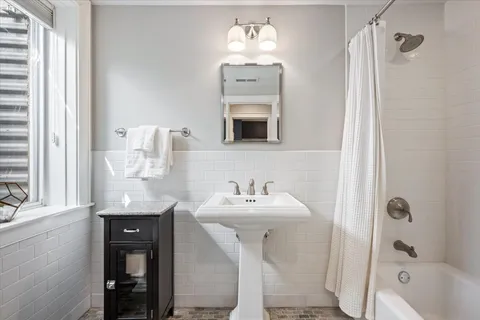 $2,299,000 | 1148 Isabella Street, Wilmette, IL 60091