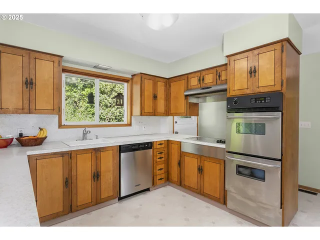 $750,000 | 94 Southeast 46th Drive, Gresham, OR 97080