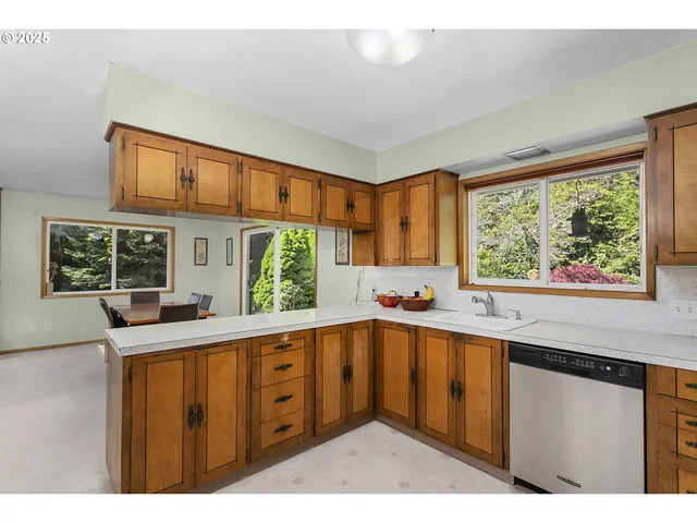 $750,000 | 94 Southeast 46th Drive, Gresham, OR 97080