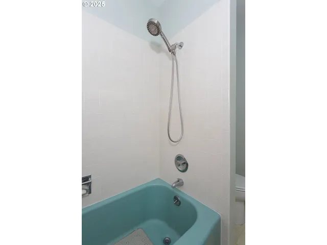 $750,000 | 94 Southeast 46th Drive, Gresham, OR 97080