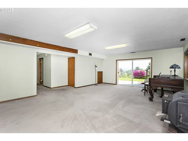 $750,000 | 94 Southeast 46th Drive, Gresham, OR 97080