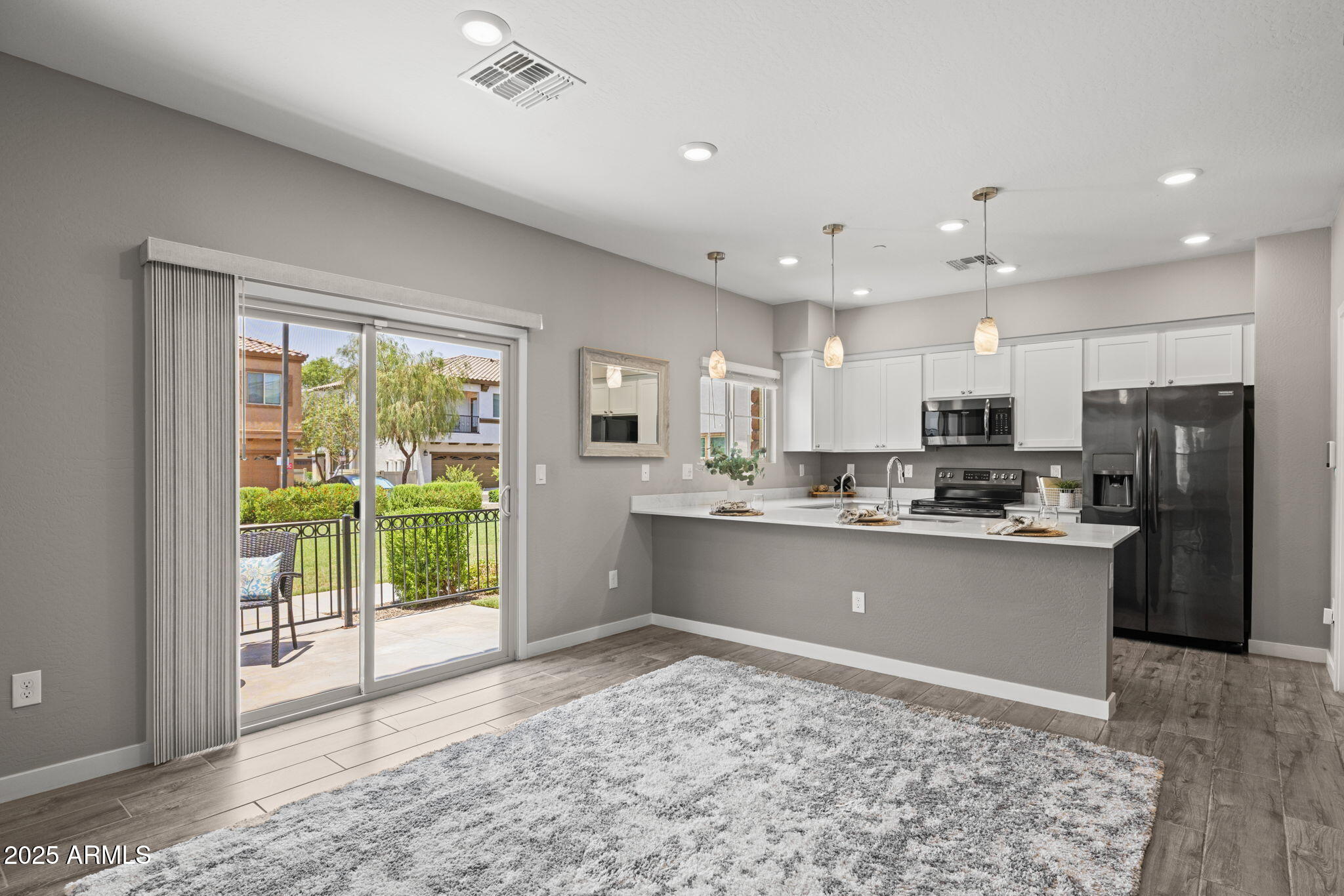 2746 South Decatur Drive, Unit 102 Gilbert, AZ 85295 - Photo 17 of 43 Dining Area