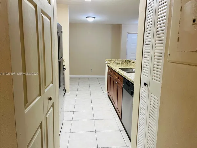 $270,000 | 10521 Southwest 157th Place, Unit 106, Miami, FL 33196