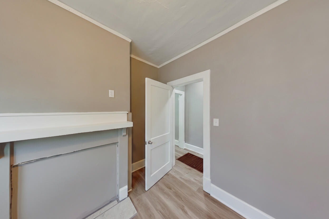 2415 Wrightsboro Road Augusta, GA 30904 - Photo 22 of 27 Unit 2 Bedroom 1