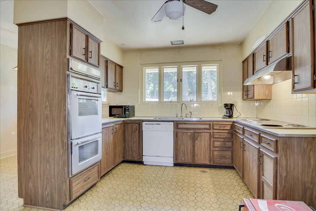 3023 Fox Spring Road Augusta, GA 30909 - Photo 9 of 33